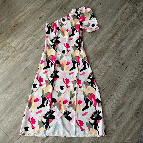 SHEIN Dresses & Skirts - SHEIN White and Black One Shoulder Sundress